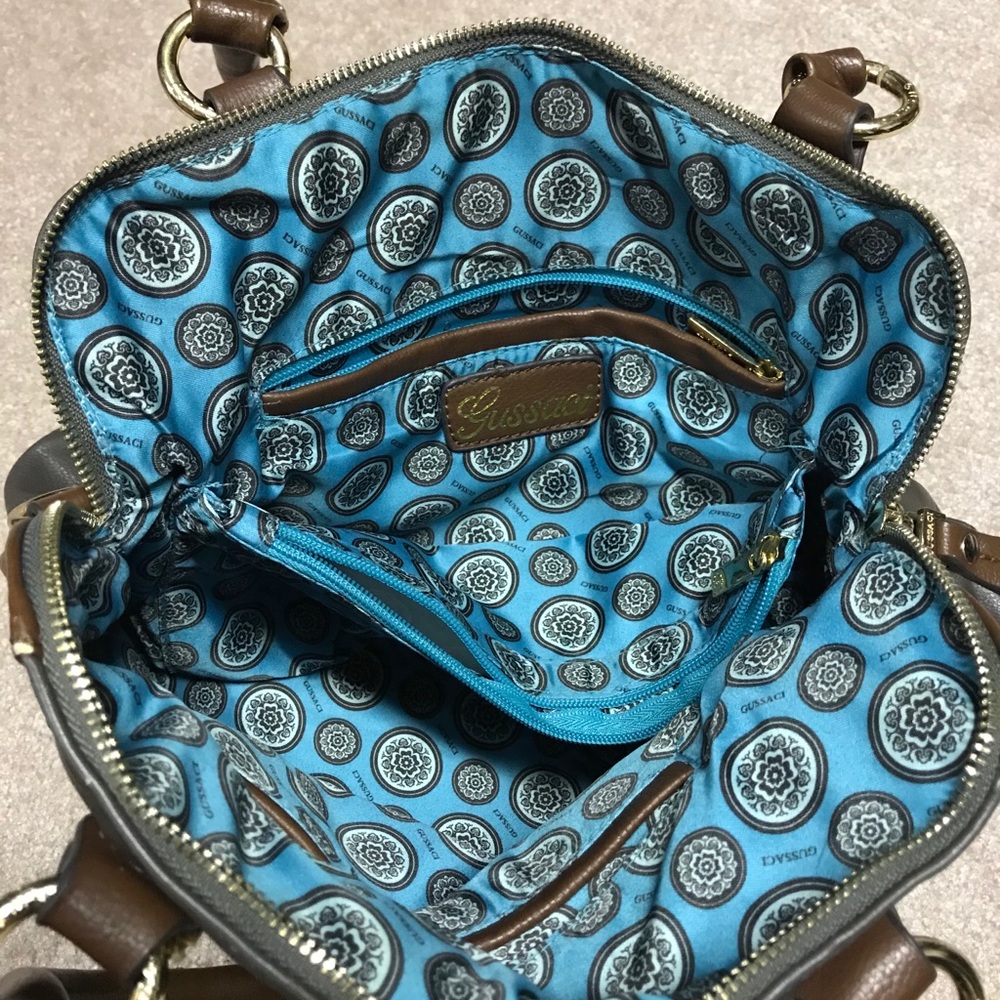 Purse - Picture 2 of 3